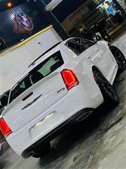 کرایسلەر 300